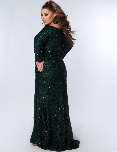 Sydney's Closet Long Sleeve Fitted Scoop Neck Sequin Plus Size Gown In Hunter