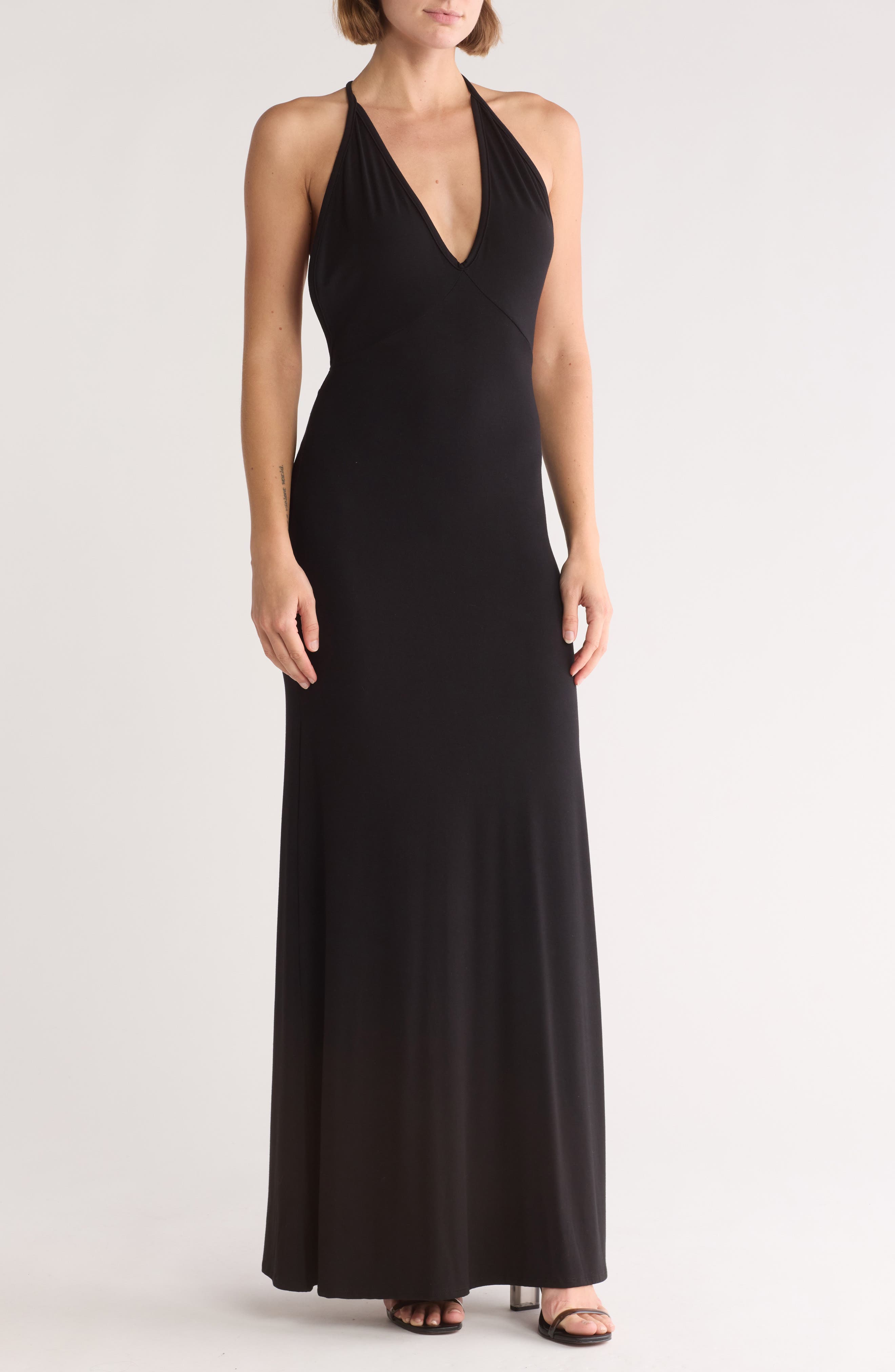 GO COUTURE Plunge Neck Maxi Dress