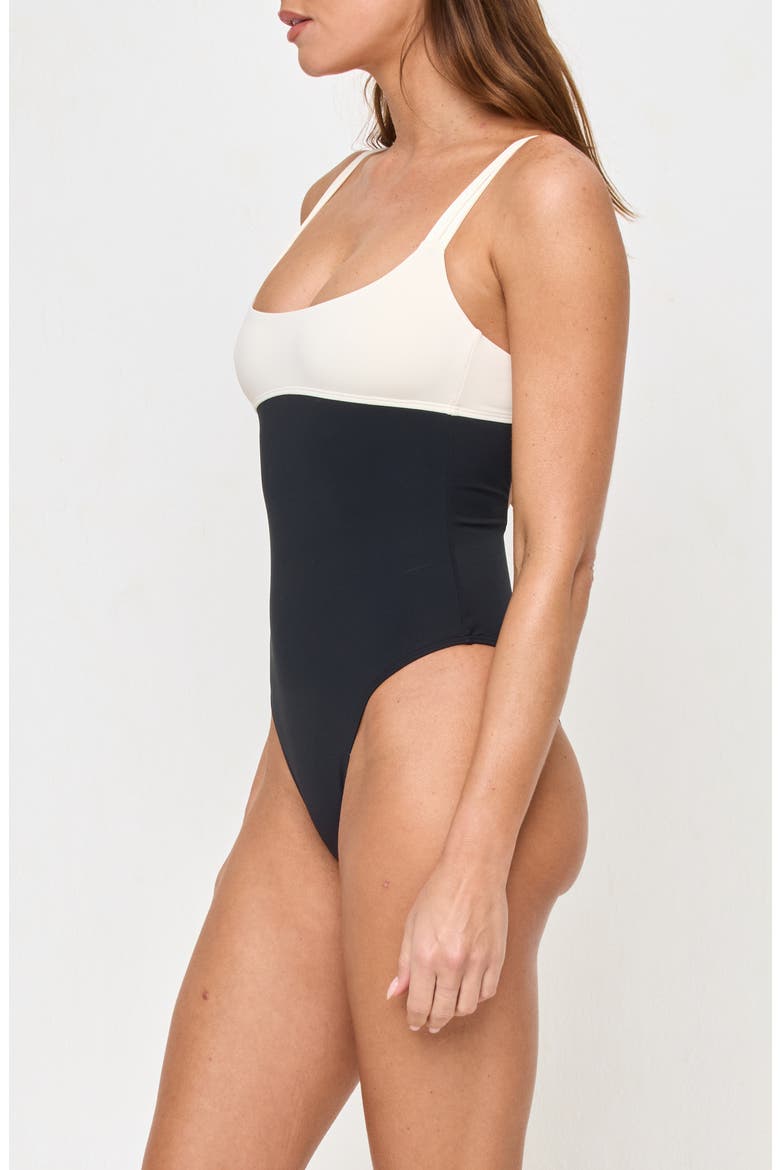 Descanso Colorblock One-Piece Swimsuit, Alternate, color, BLACK/ CREAM