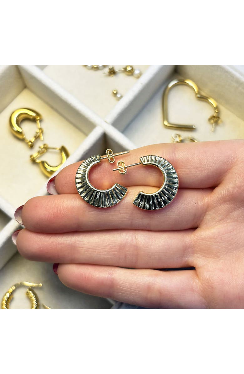 The Lovery Fine Jewelry Gold Oval Hoop Earrings, Alternate, color, Yellow Gold