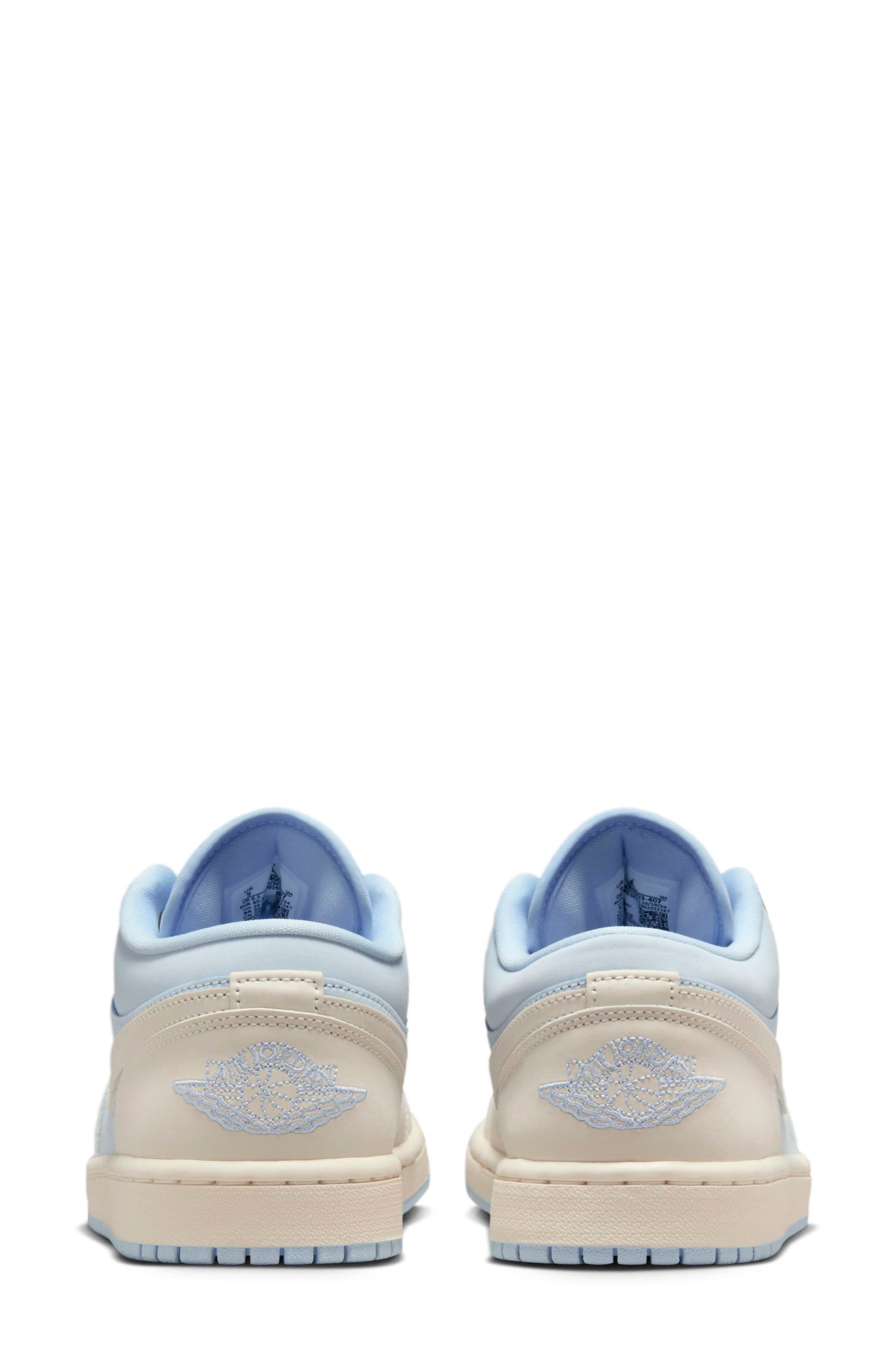 Air Jordan 1 Low SE Basketball Sneaker, Alternate, color, HYDROGEN BLUE/ SAIL