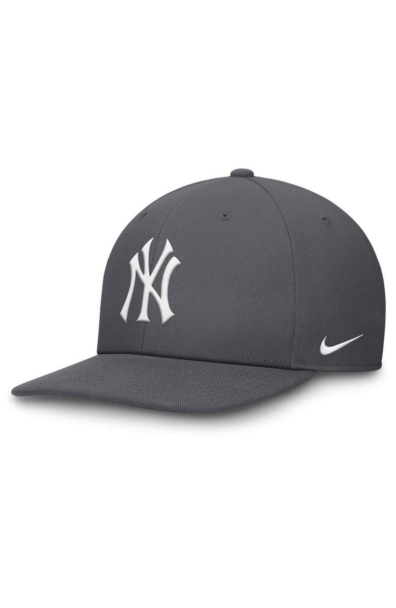 Nike Men's Nike Gray New York Yankees Pro Performance Snapback Hat, Main, color,