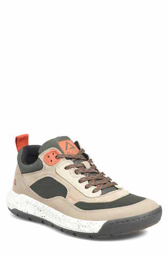 Evan Sneaker