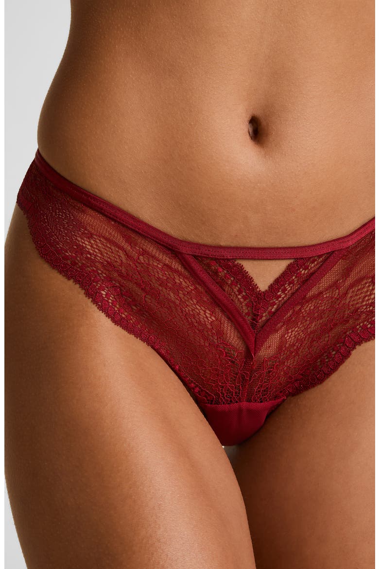 Isabelle Cheekini Thong, Alternate, color, TIBETAN RED