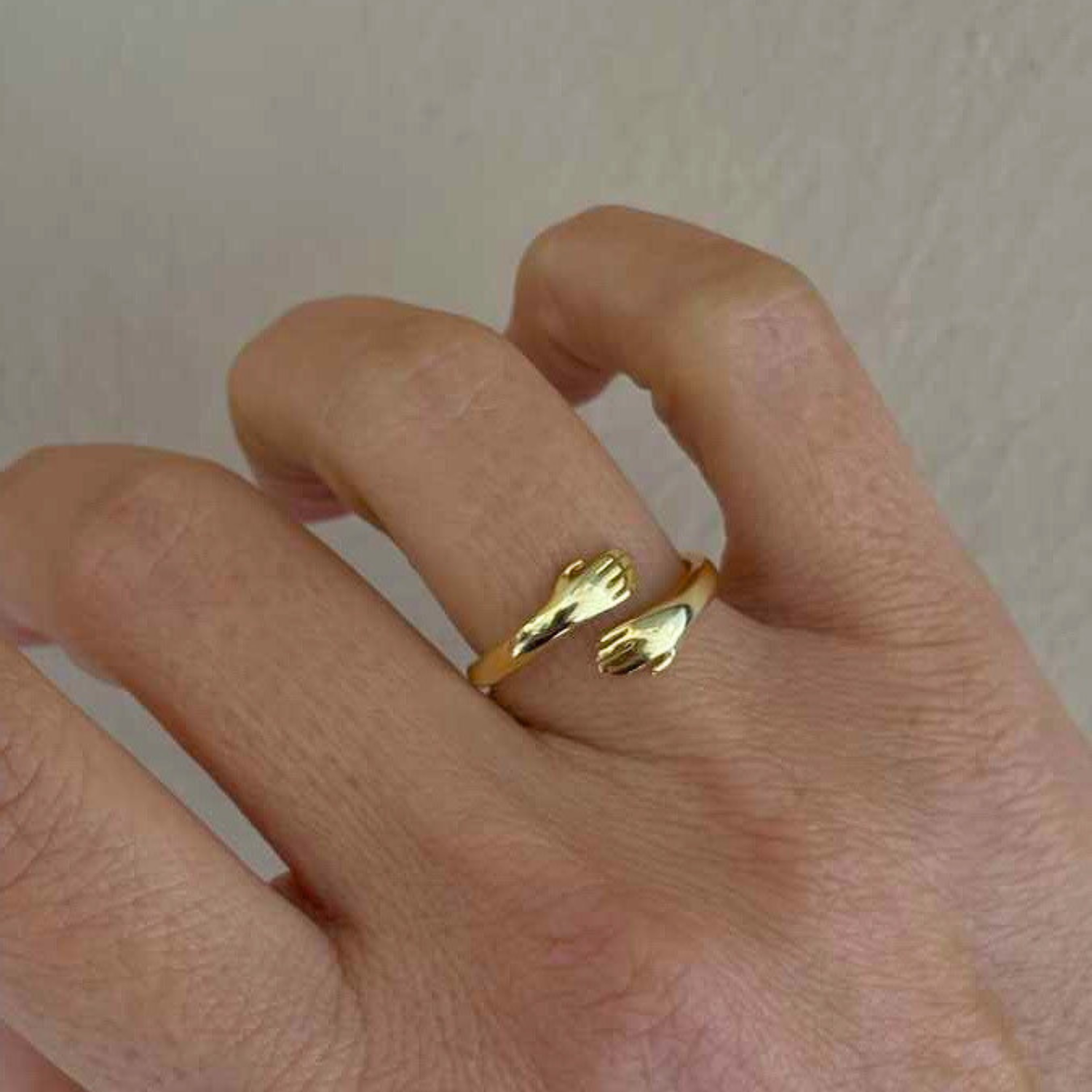 Spero London Hug Ring With Hands Sterling Silver and Gold Plated (Women ...