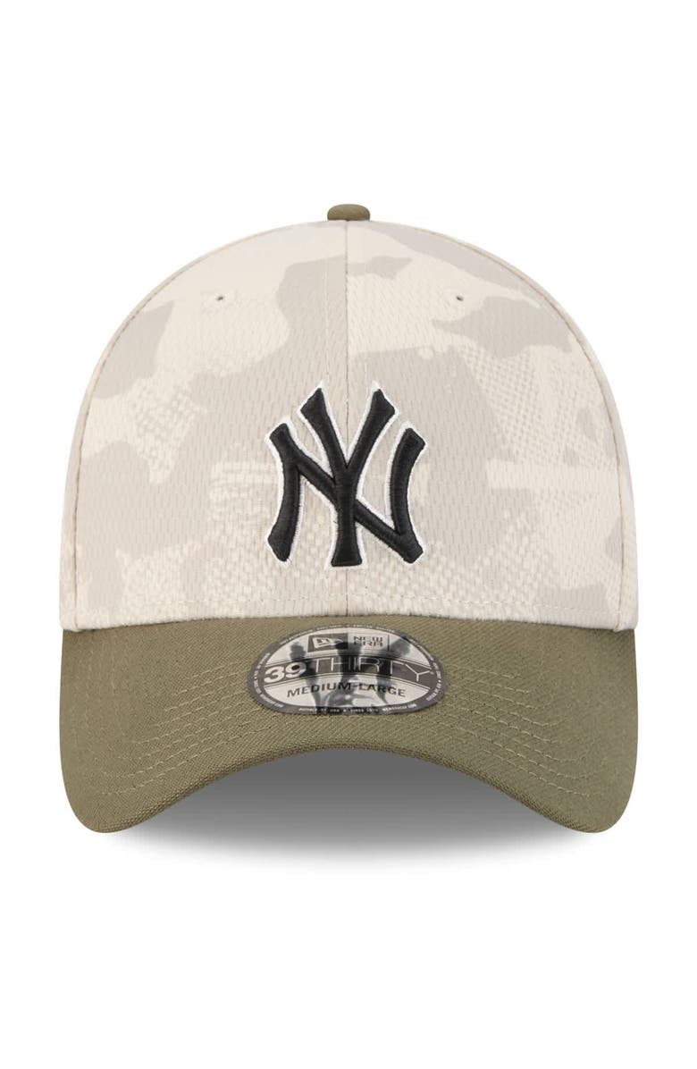 New Era Men's New Era Light Beige/Olive New York Yankees 2025 Armed Forces Day 39THIRTY Flex Hat, Alternate, color, Light Beige