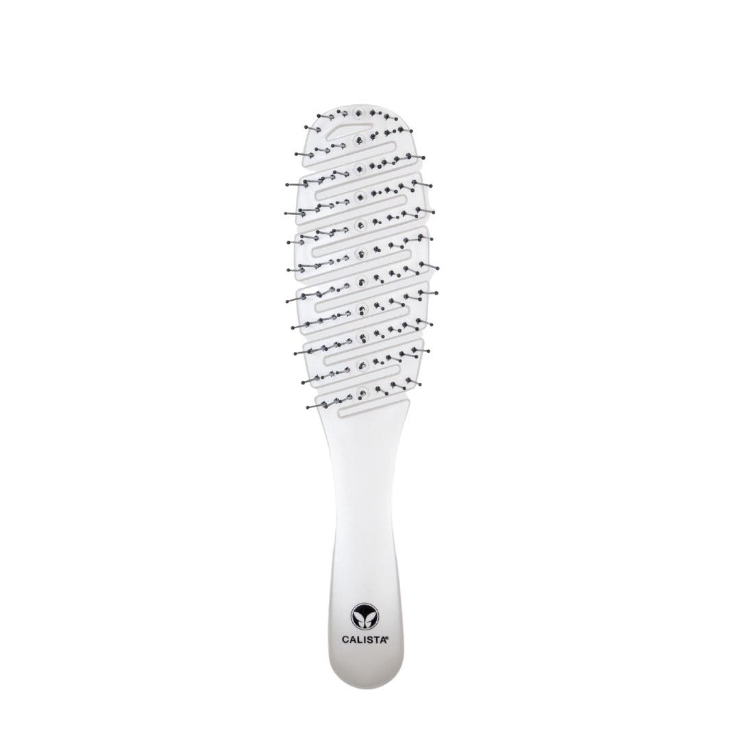 CALISTA Smoothie Brush in White 