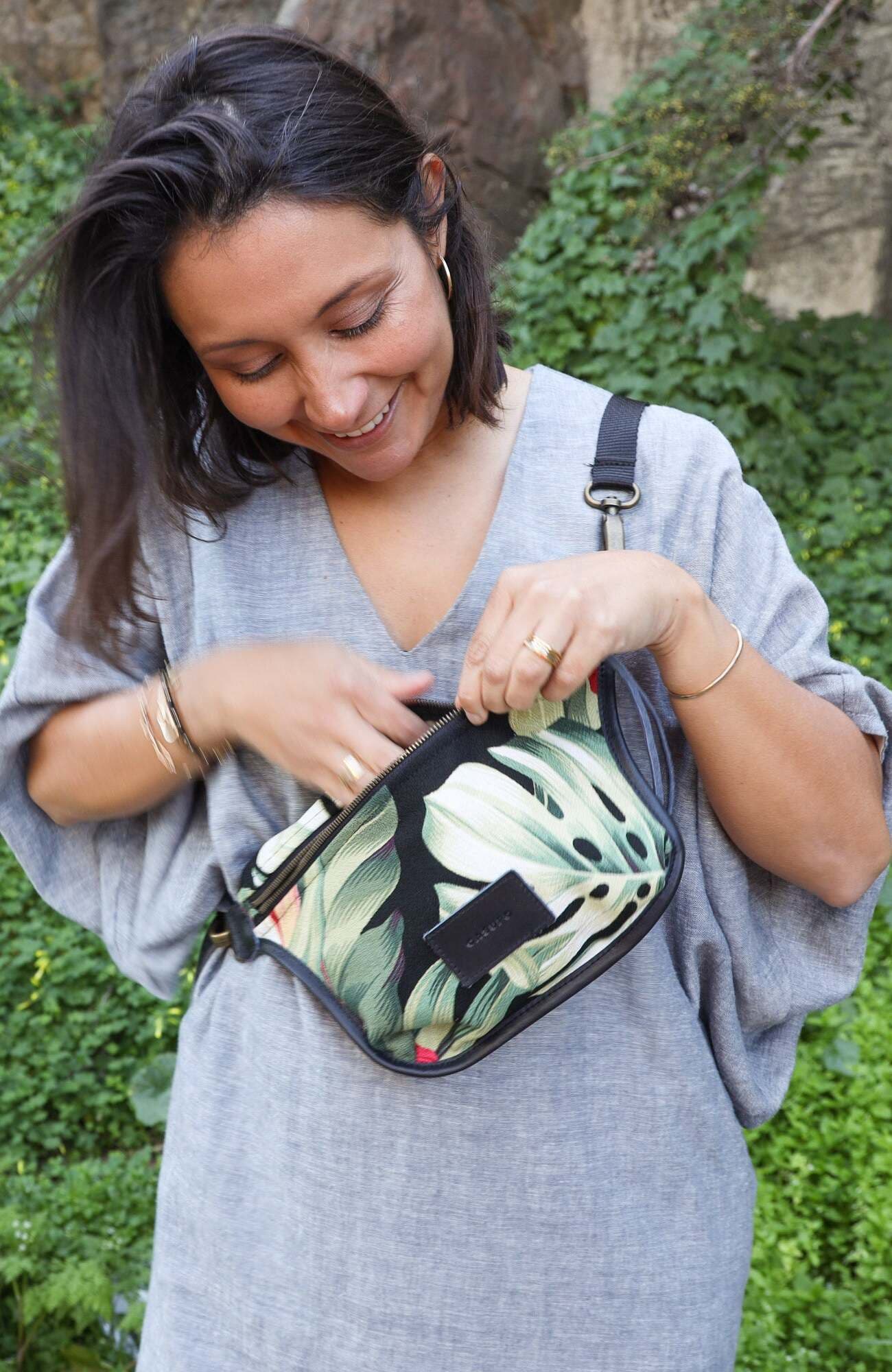 Casupo The Perfect Fanny Pack, Alternate, color, Black Floral