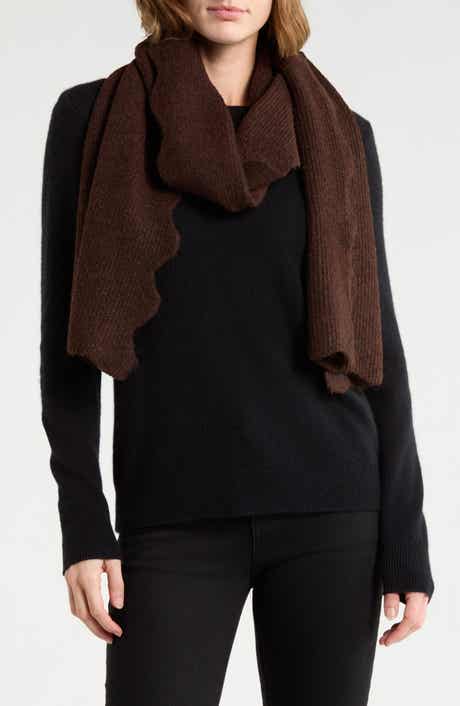 Ribbed Scalloped Edge Scarf
