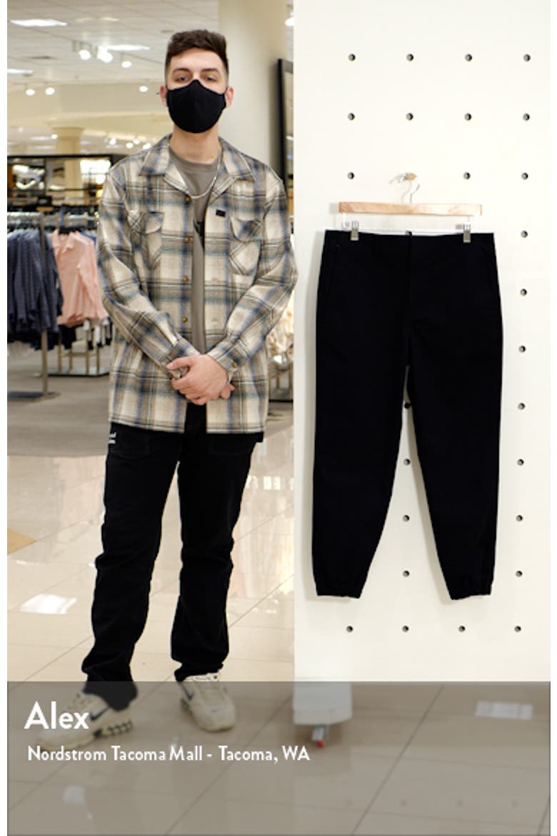 Men's R2R Utility Joggers video