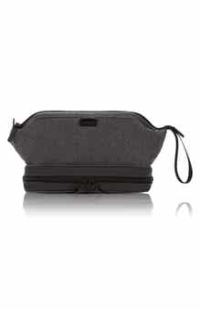 SWISSGEAR 3880 Deluxe Toiletry Bag