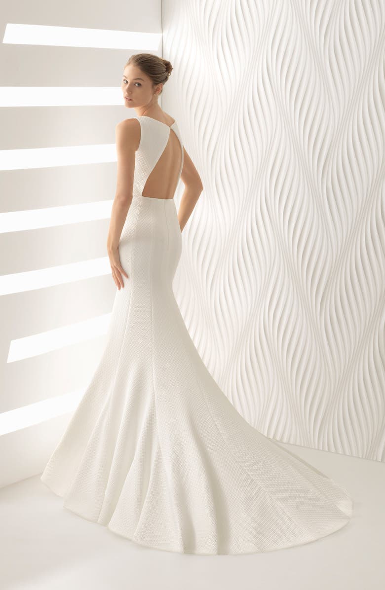 Rosa Clará Astral Sleeveless Cloqué Mikado Trumpet Gown, Alternate, color, 