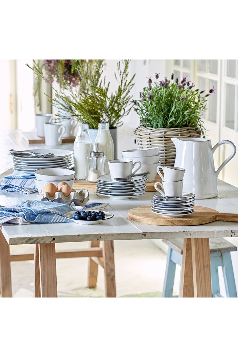 Beja Pitcher, Alternate, color, White & blue