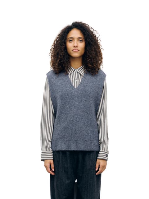 Renia V-neck Side-button Knit Vest