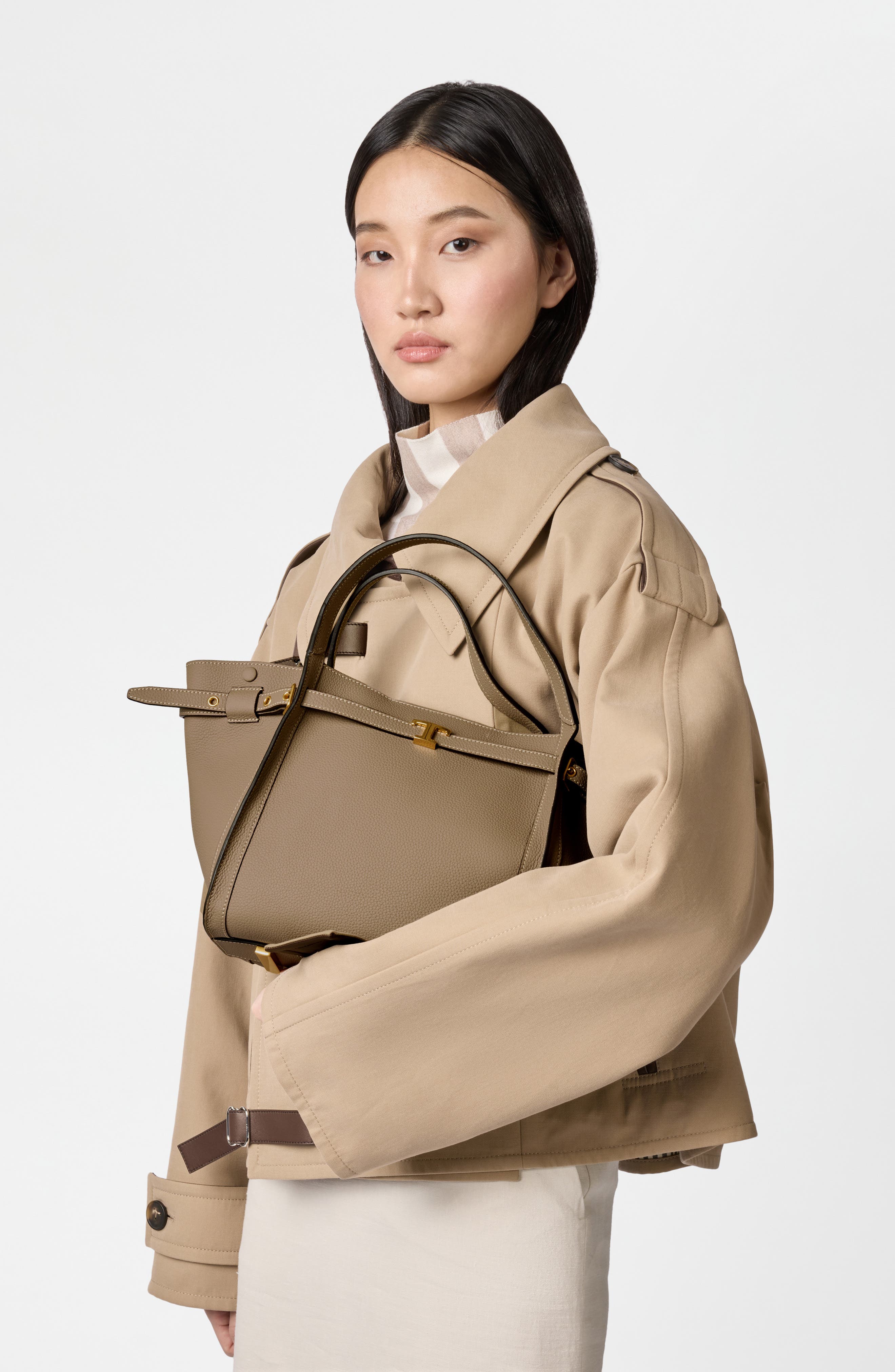 Tod
s T Timeless Leather Shopping Bag, Alternate, color, Creta Chiaro