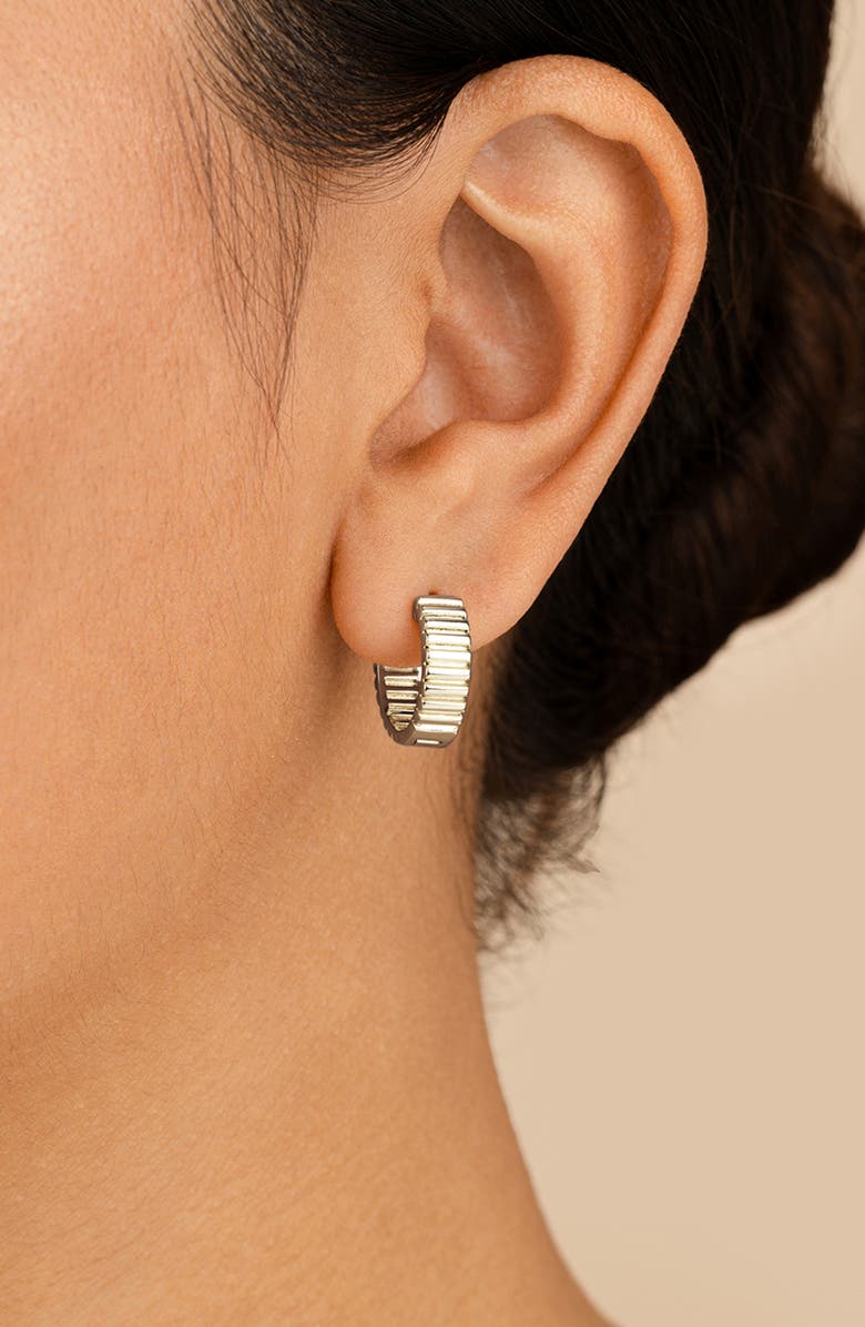 Sterling Forever Lila Ribbed Huggie Hoop Earrings, Alternate, color, Silver