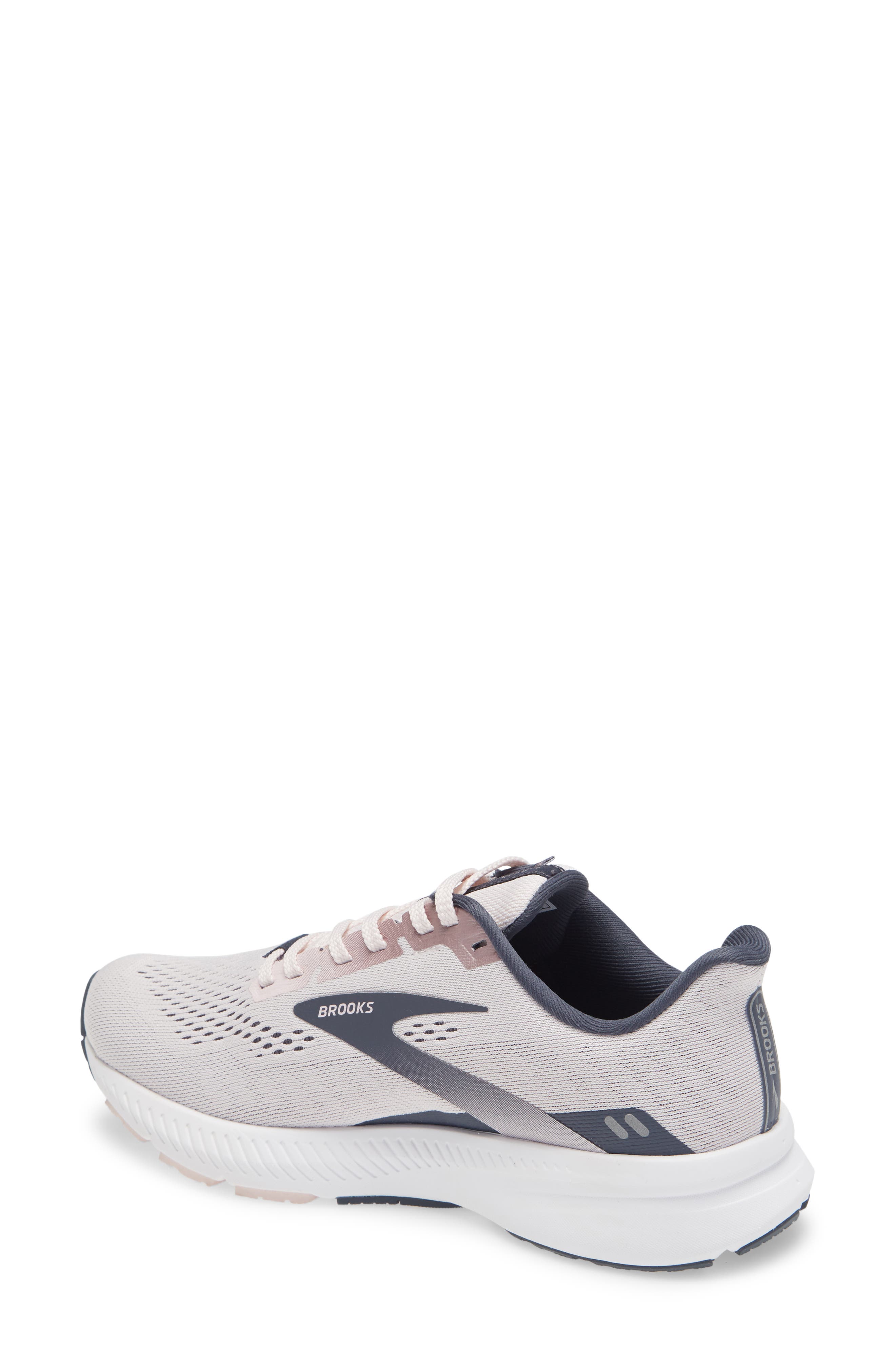 Launch 8 Running Shoe, Alternate, color, PRIMROSE/ OMBRE/ METALLIC