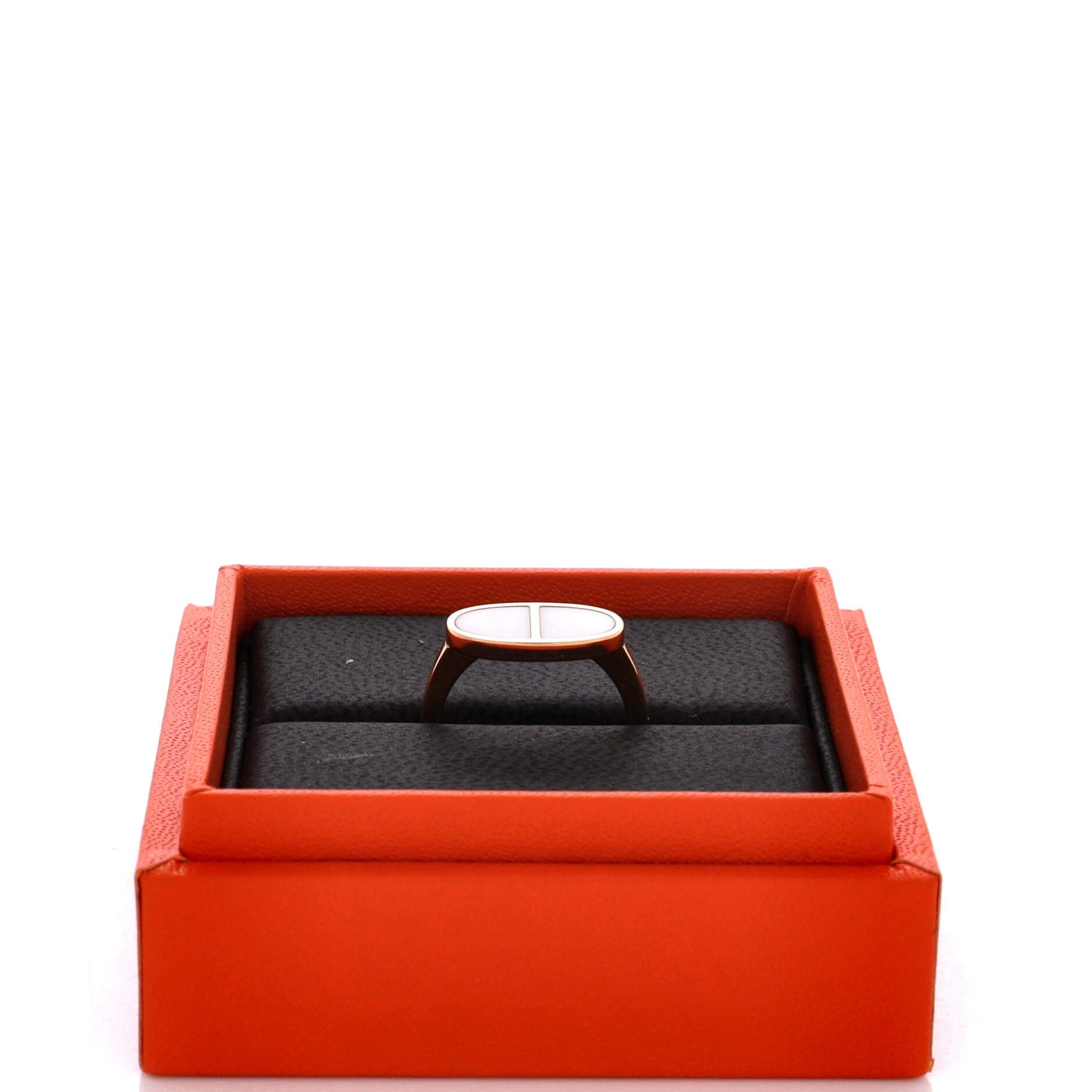 Chaine d'Ancre Verso Ring 18K Rose Gold with Ceramic Small, Alternate, color, Metallic Gold