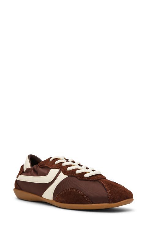 Khaia Sneaker