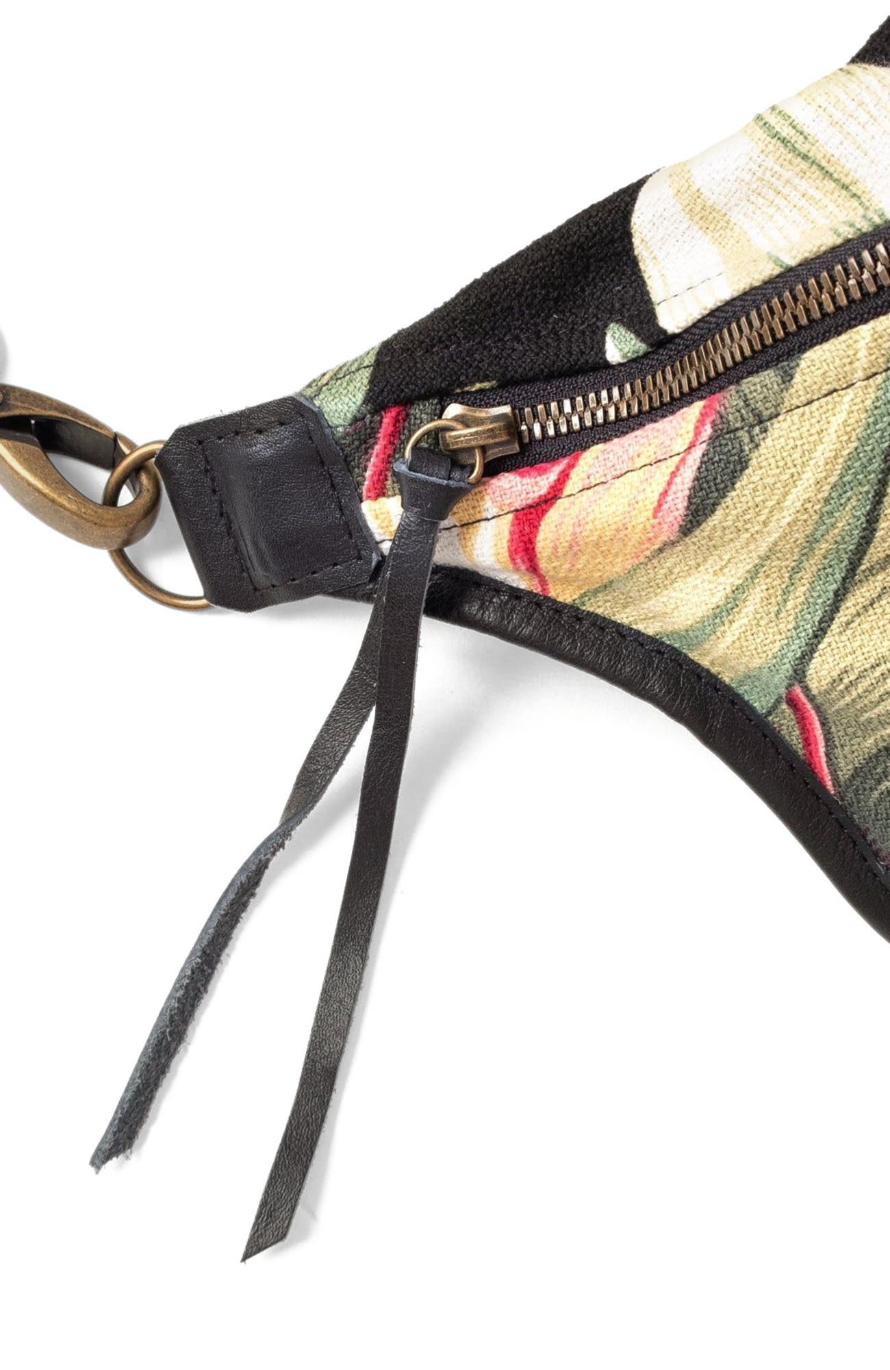 Casupo The Perfect Fanny Pack, Alternate, color, Black Floral