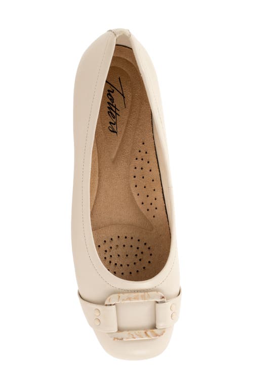 Trotters Sizzle Signature Flat In Ivory