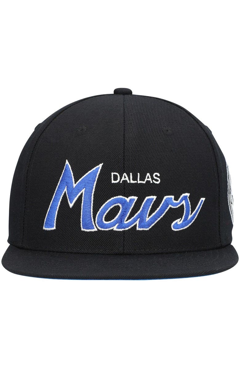 Mitchell & Ness Men's Mitchell & Ness Black Dallas Mavericks Hardwood Classics Script 2.0 Snapback Hat, Alternate, color, Black