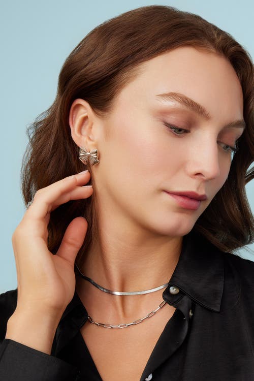 Oradina In The Present Studs