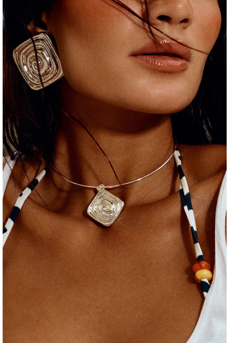 Seychelles Choker, Alternate, color, GOLD
