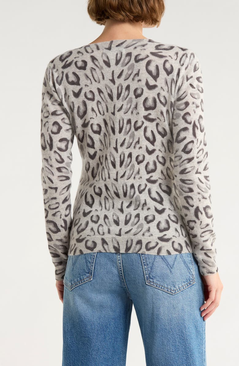 Magaschoni Leopard V-Neck Cashmere Sweater, Alternate, color, Grey Leopard