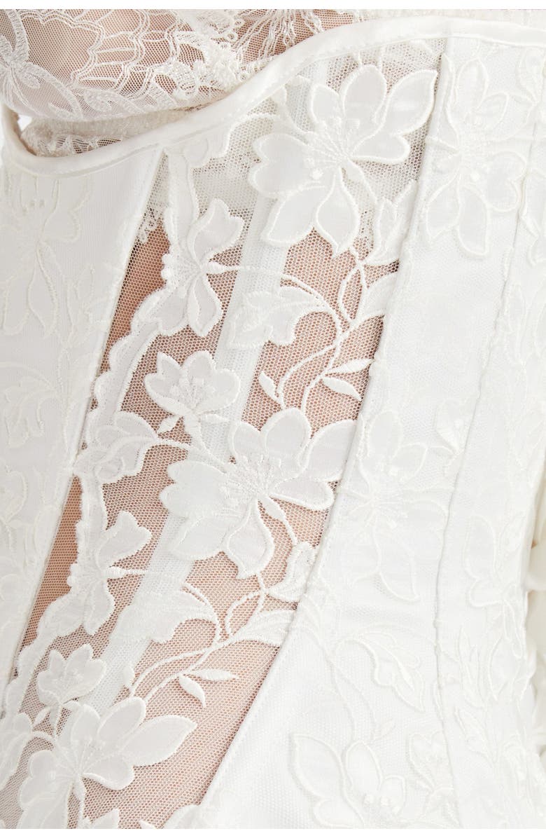 Scarlett Gasque Velma Waspie, Alternate, color, White