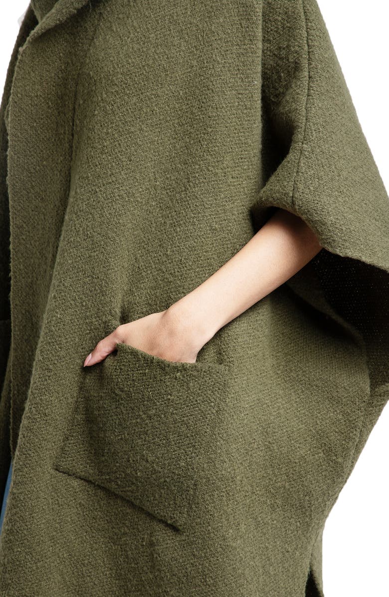 Oversize Hooded Topper