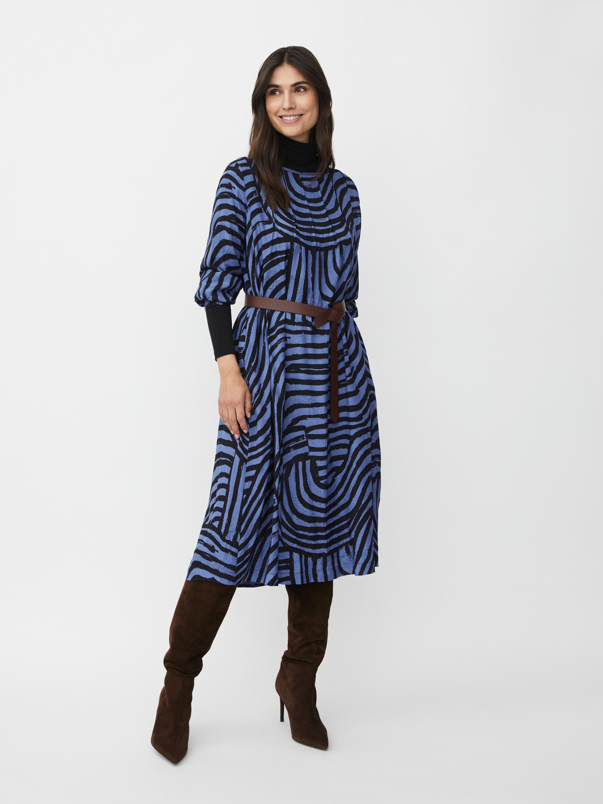 MaNavola Dress