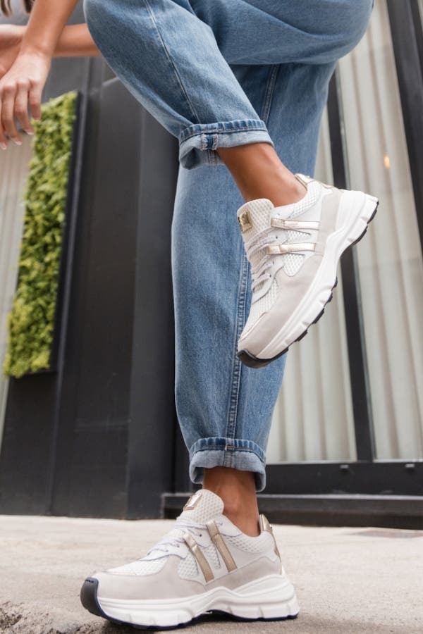Roadway Sneakers, Alternate, color, White / Beige / Gold