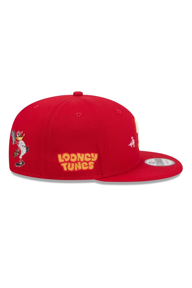 Men's New Era Red Philadelphia Phillies Looney Tunes Daffy Duck 9FIFTY Snapback Hat, Alternate, color, Red