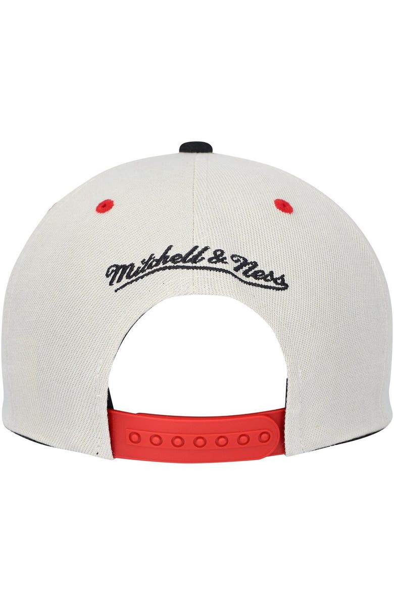 Mitchell & Ness Men's Mitchell & Ness Cream Chicago Bulls Hardwood Classics Pop Snapback Hat, Alternate, color, 