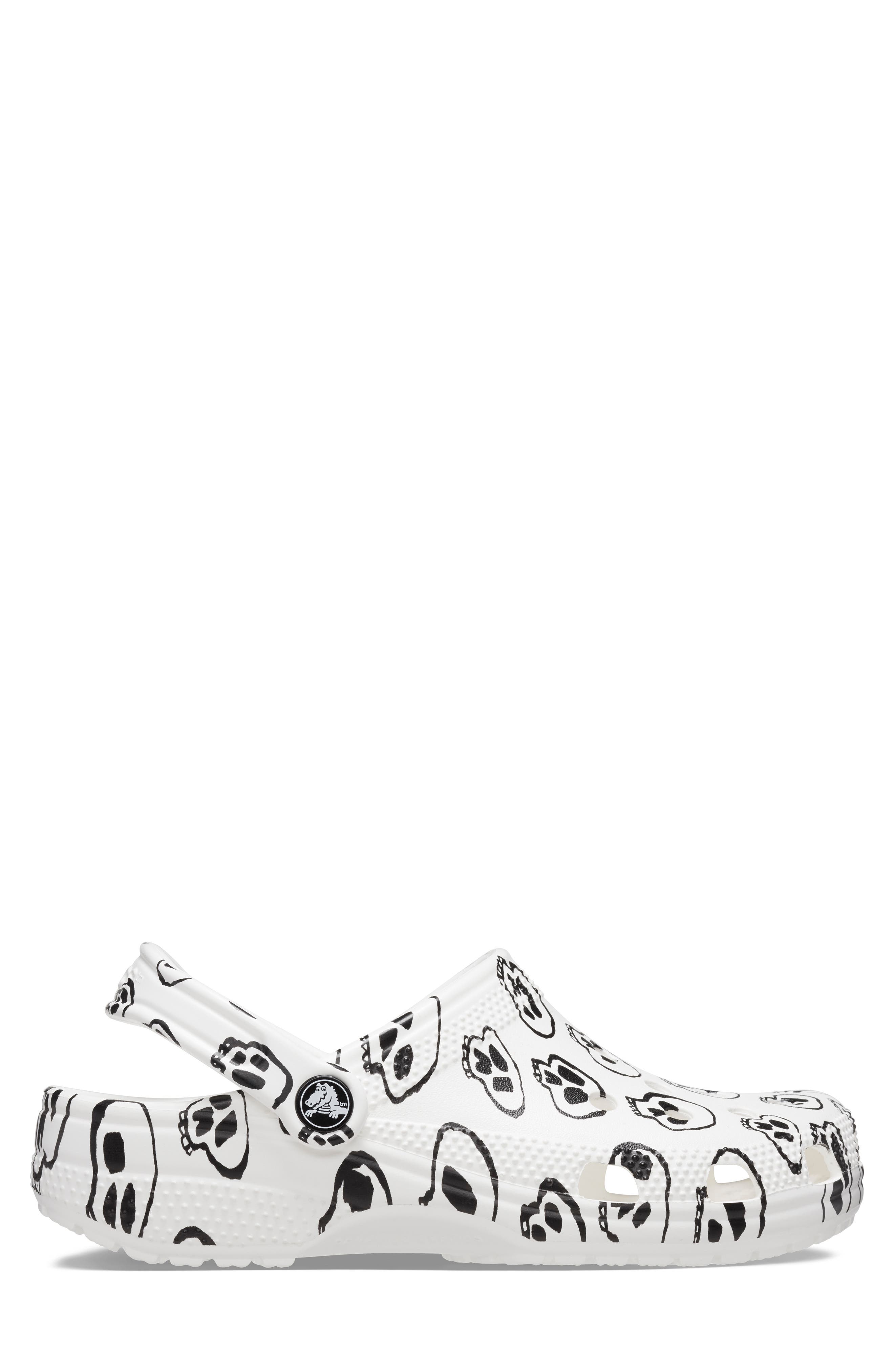 CROCS Classic Skull Print Clog, Alternate, color, 