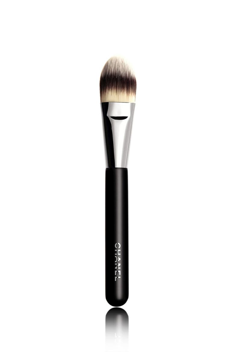 PINCEAU FOND DE TEINT 
Foundation Brush #6, Main, color, NO COLOR