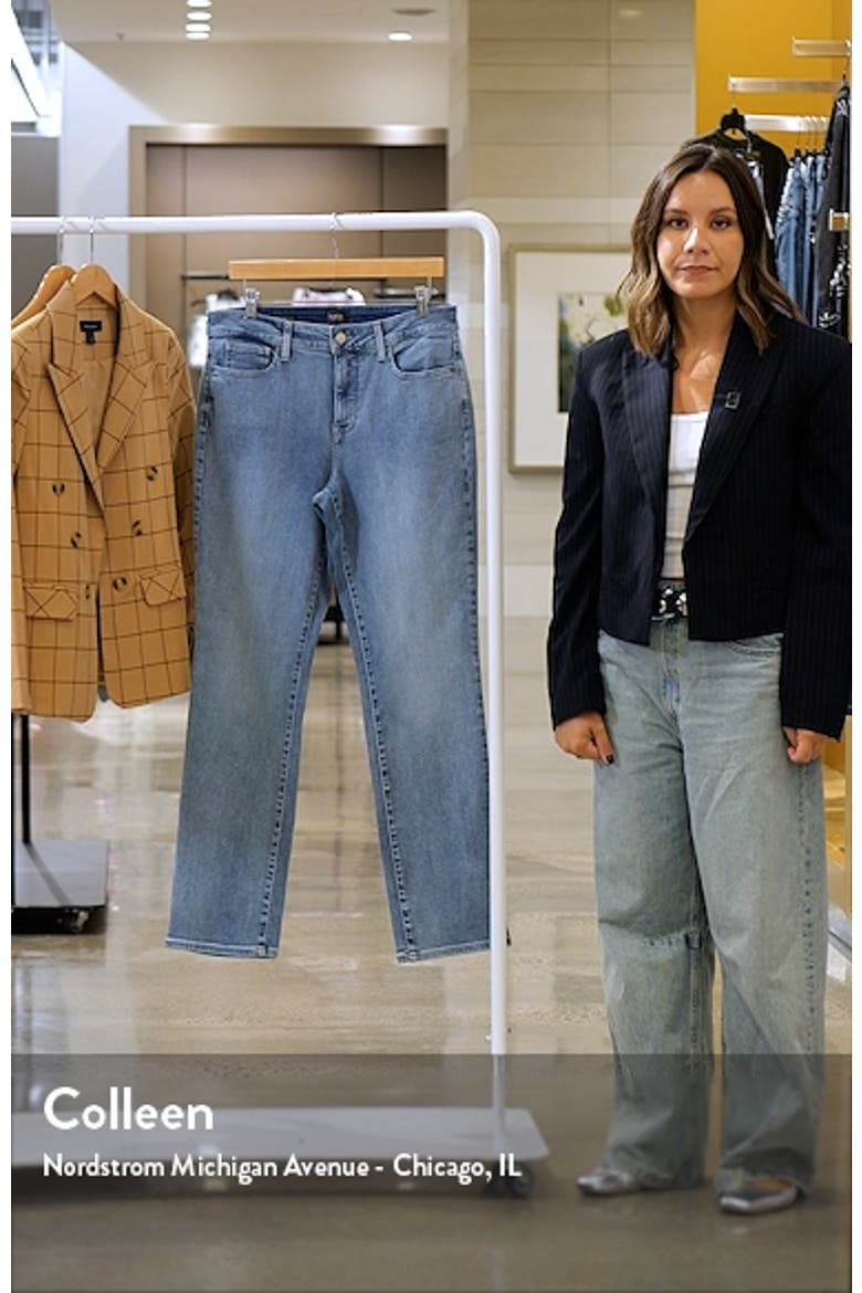 Marilyn Straight Ankle Jeans video