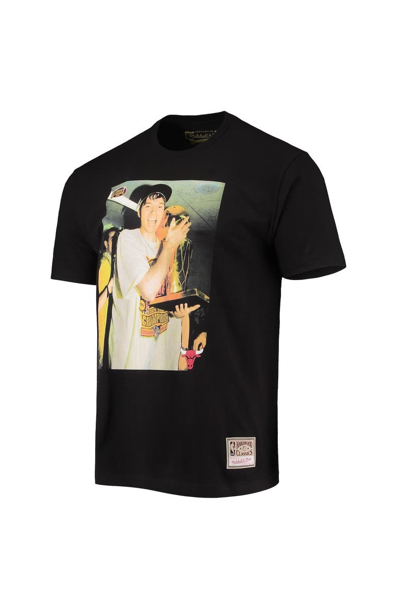 Mitchell & Ness Men's Mitchell & Ness Toni Kukoc Black Chicago Bulls Retired Player Making Memories T-Shirt, Alternate, color, 