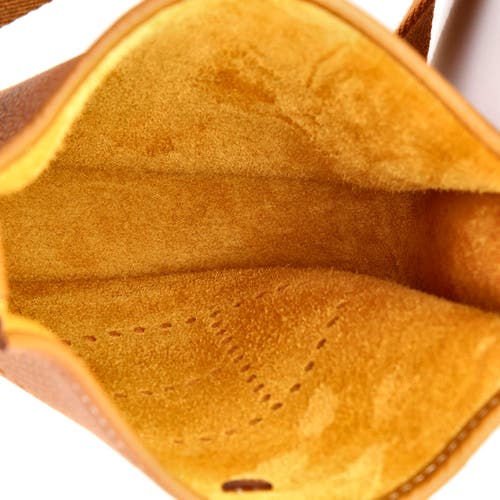Pre-owned Hermes  Hermes Evelyne Bag Gen Iii Clemence Tpm In Gold