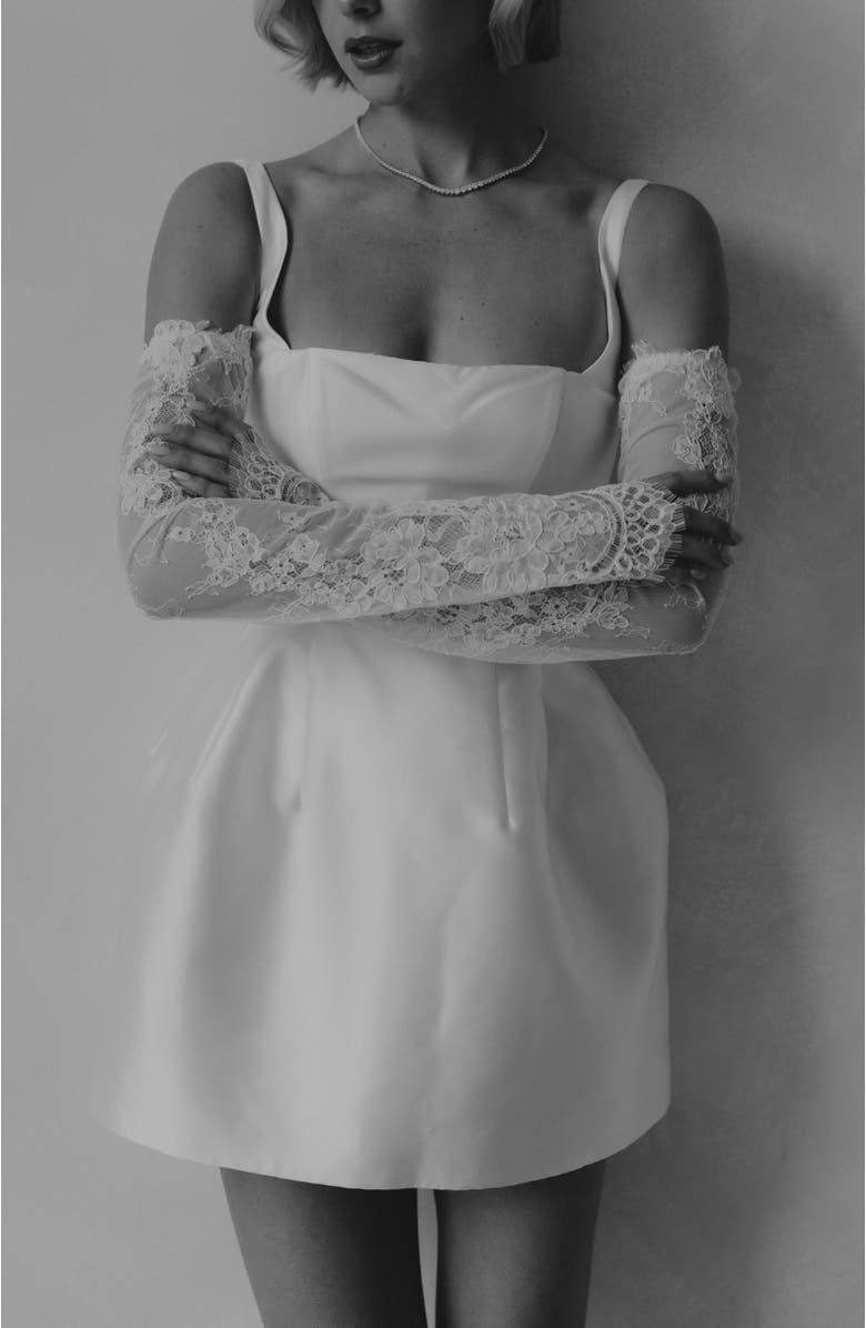 Untamed Petals Madeline Gloves, Alternate, color, 