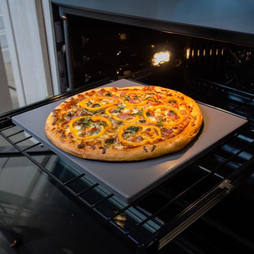 Old Stone Glazed Cordierite Rectangle Pizza Stone, 14x16-inch In Gray