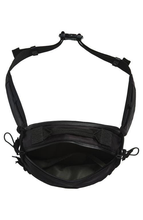 Sacai Hike Tech Canvas Belt Bag In Black