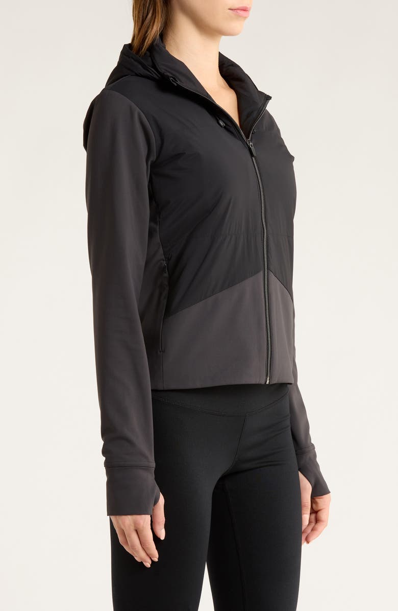 Vuori Chilled Out Water Repellent Insulated Training Jacket, Alternate, color, Washed Black