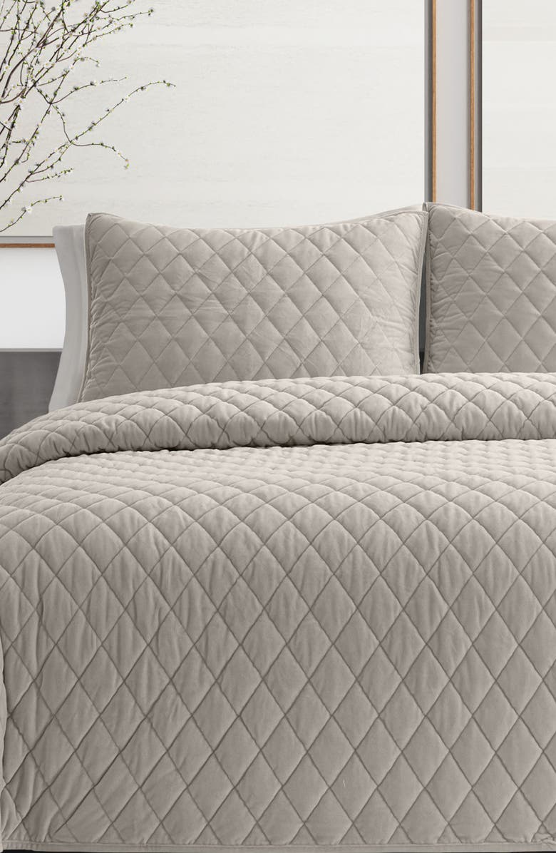 Vera Wang Diamond Velvet Quilt & Sham Set, Alternate, color, Putty