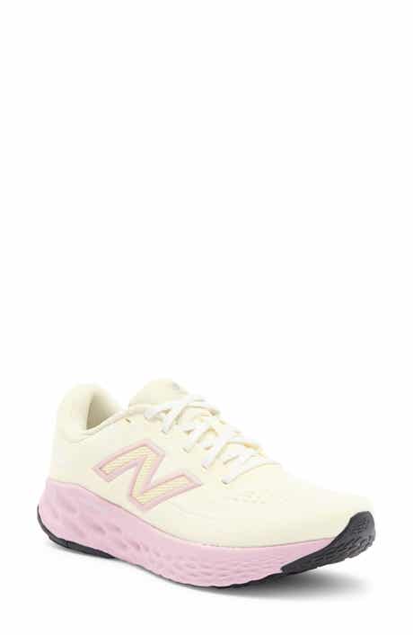 New Balance Evoz V3 Running Shoe