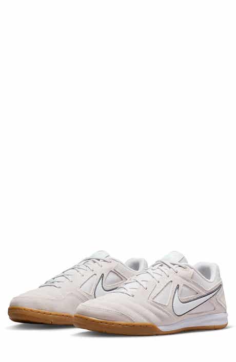 Nike Gato Soccer Sneaker