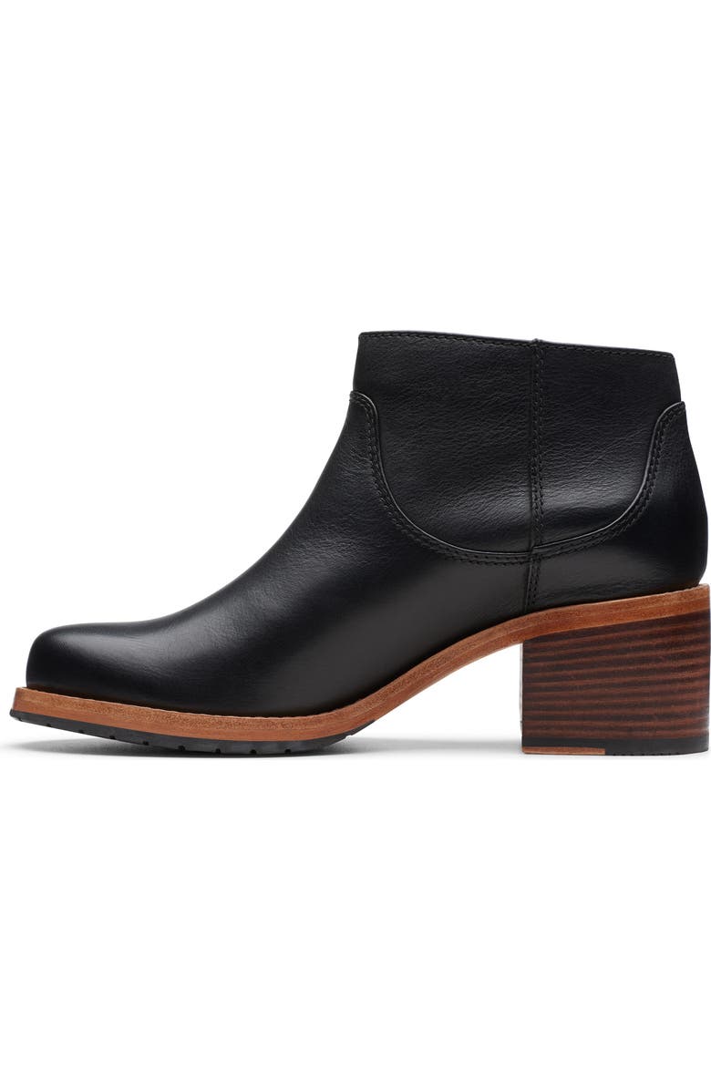 Clarks<sup>®</sup> Clarkdale Dawn Bootie, Alternate, color,