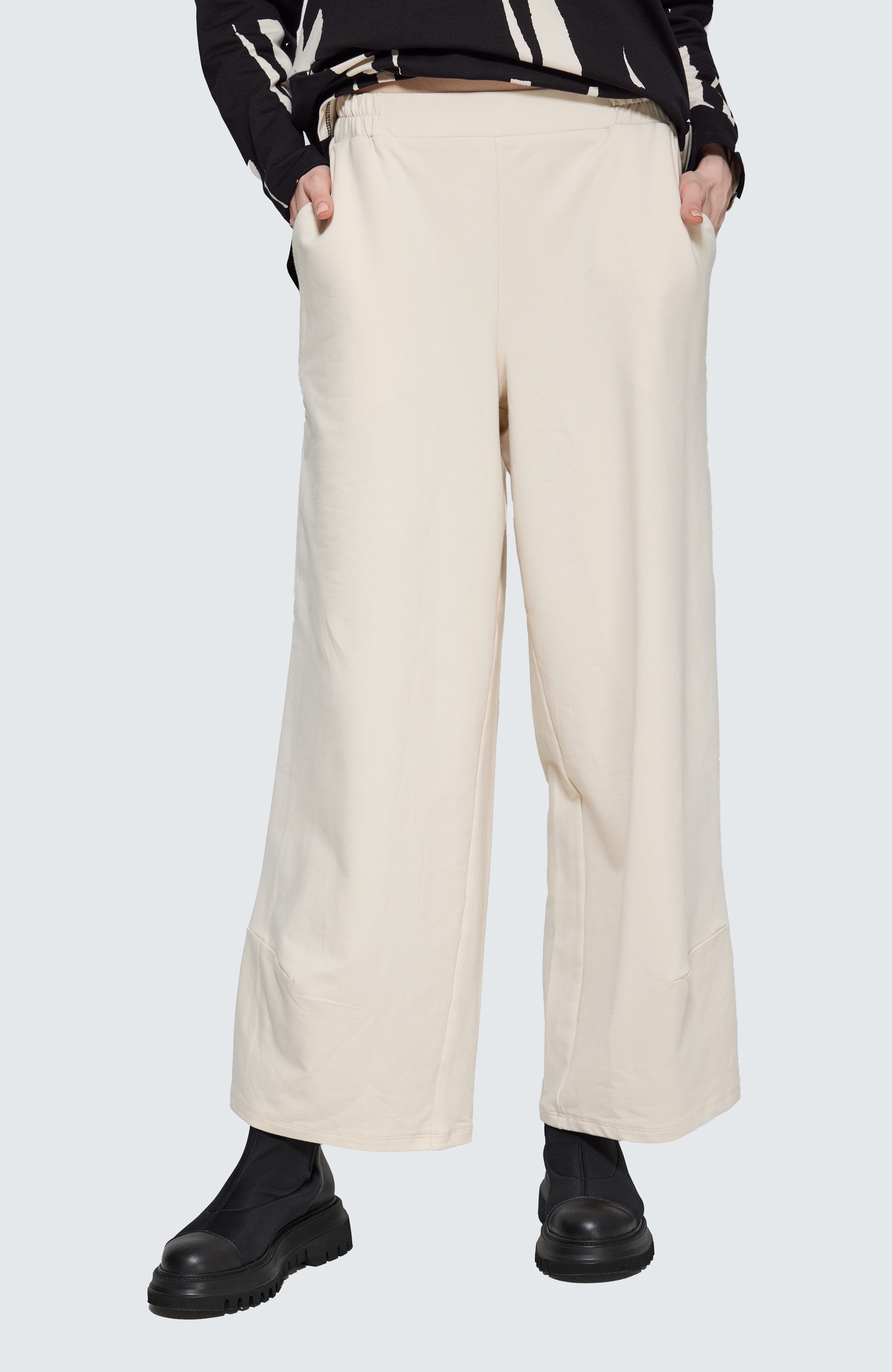 Serenna Cropped Darted Pants - image 5