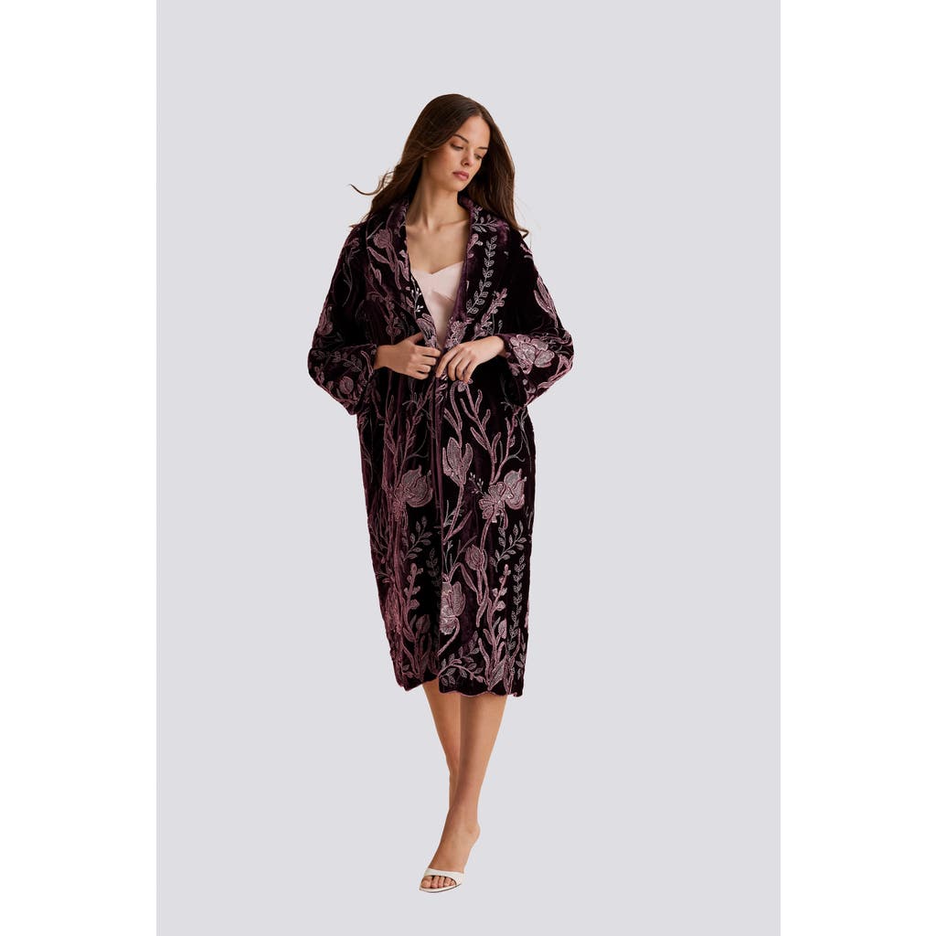 Scarlett Gasque Stately Robe In Black